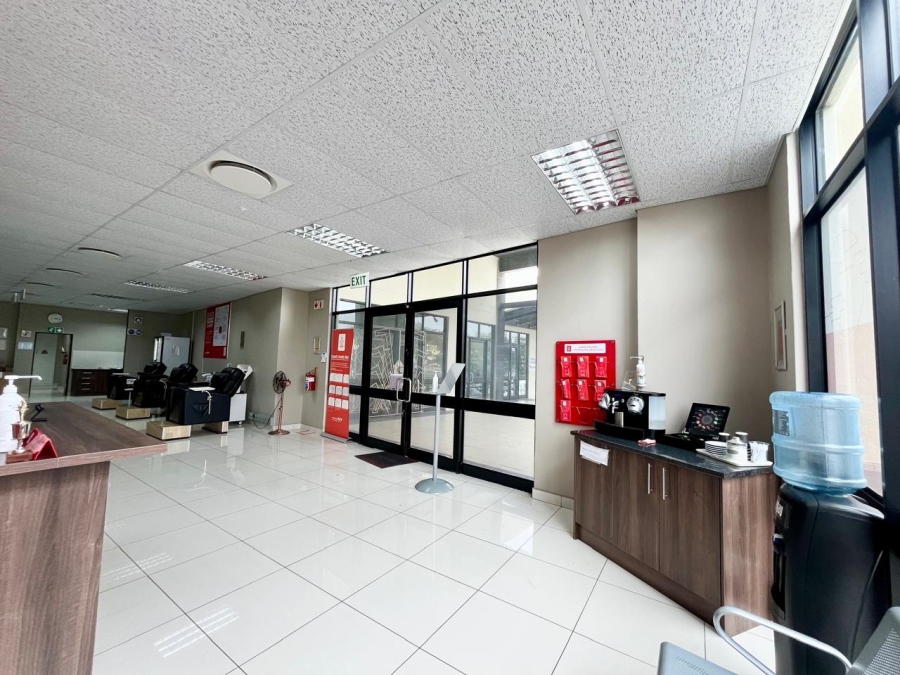 To Let commercial Property for Rent in Beacon Bay North Eastern Cape